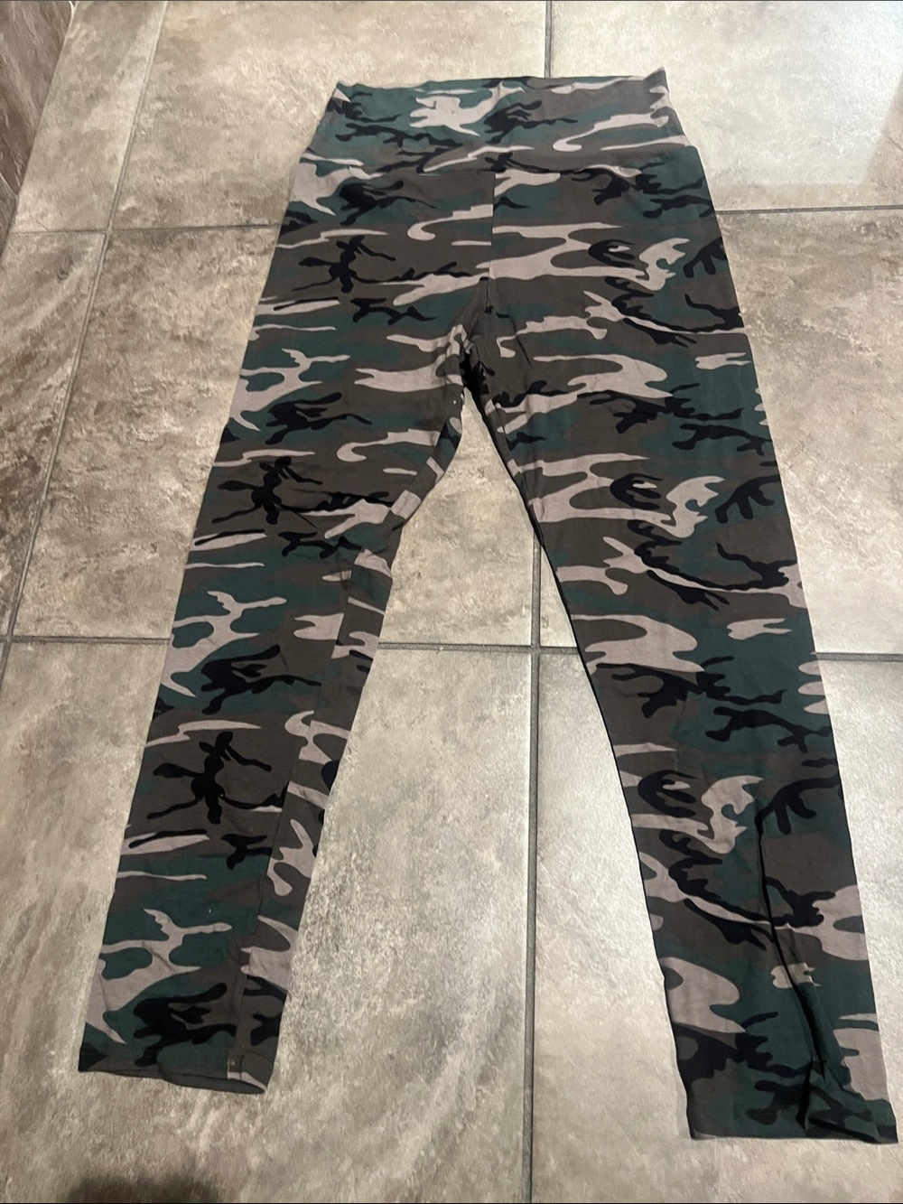 Cemi Ceri Camo Leggings - Green Camouflage